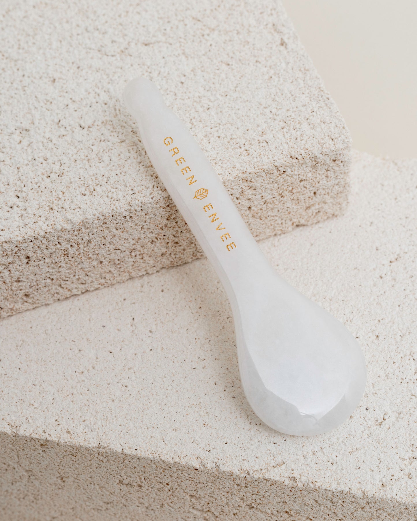 White Jade Gua Sha Eye Depuff Tool